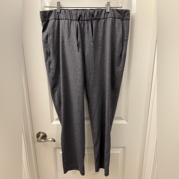 Lululemon On The Fly Pant Size 14 - Picture 6 of 7